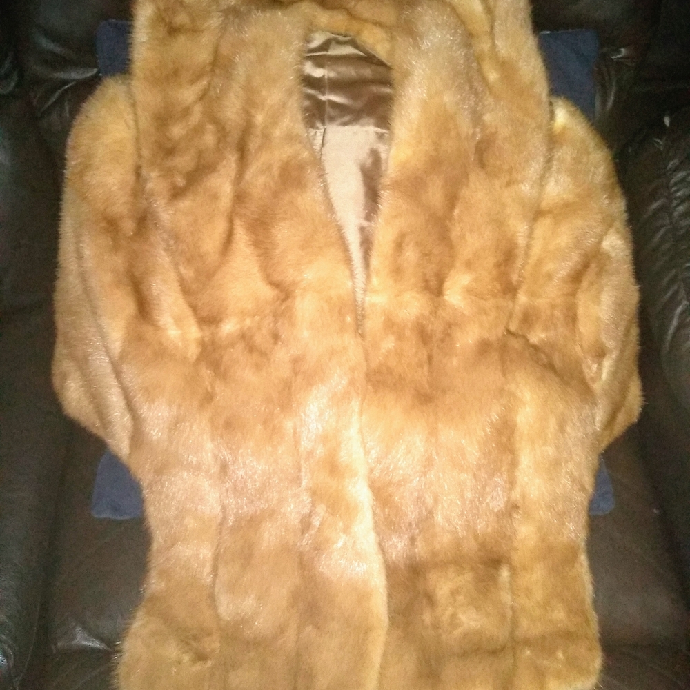 Fawn Vintage Genuine Mink Stole